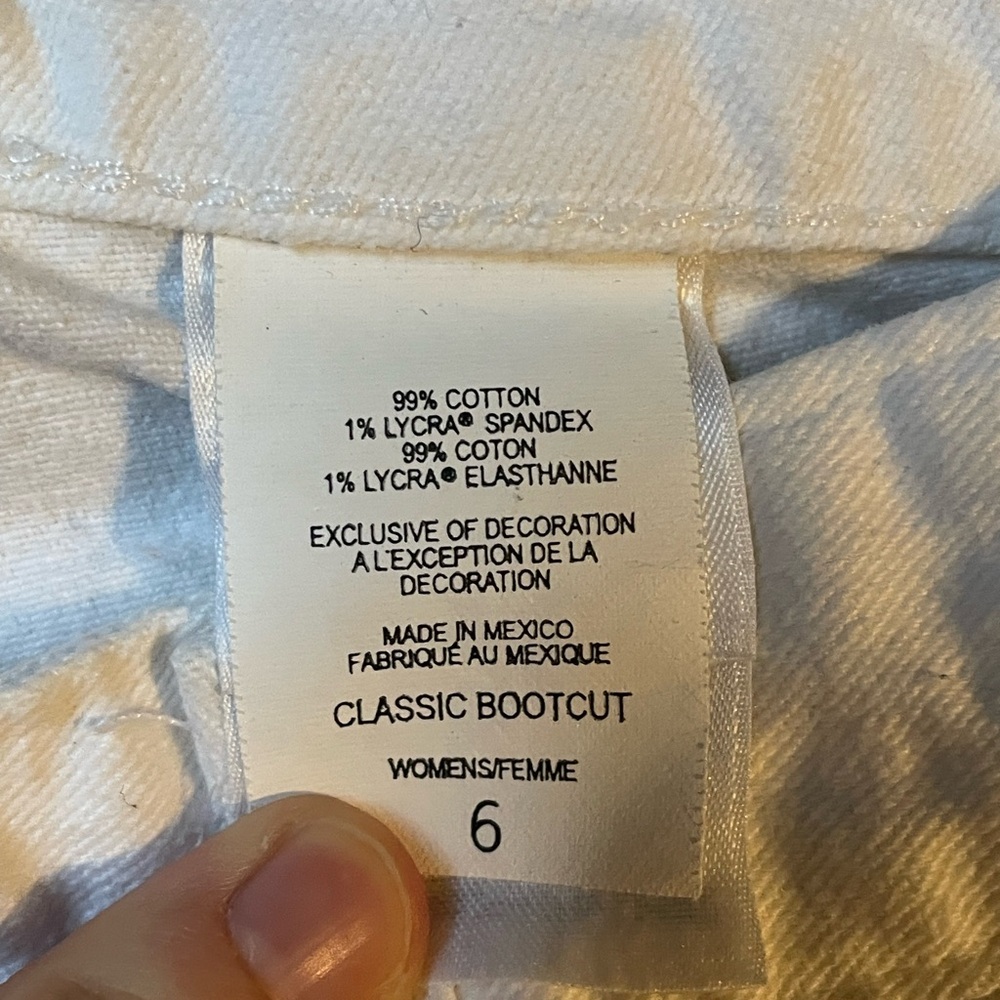 Eddie‎ Bauer Women’s Size 6 Bootcut Flare Leg White Jeans - Picture 6 of 8